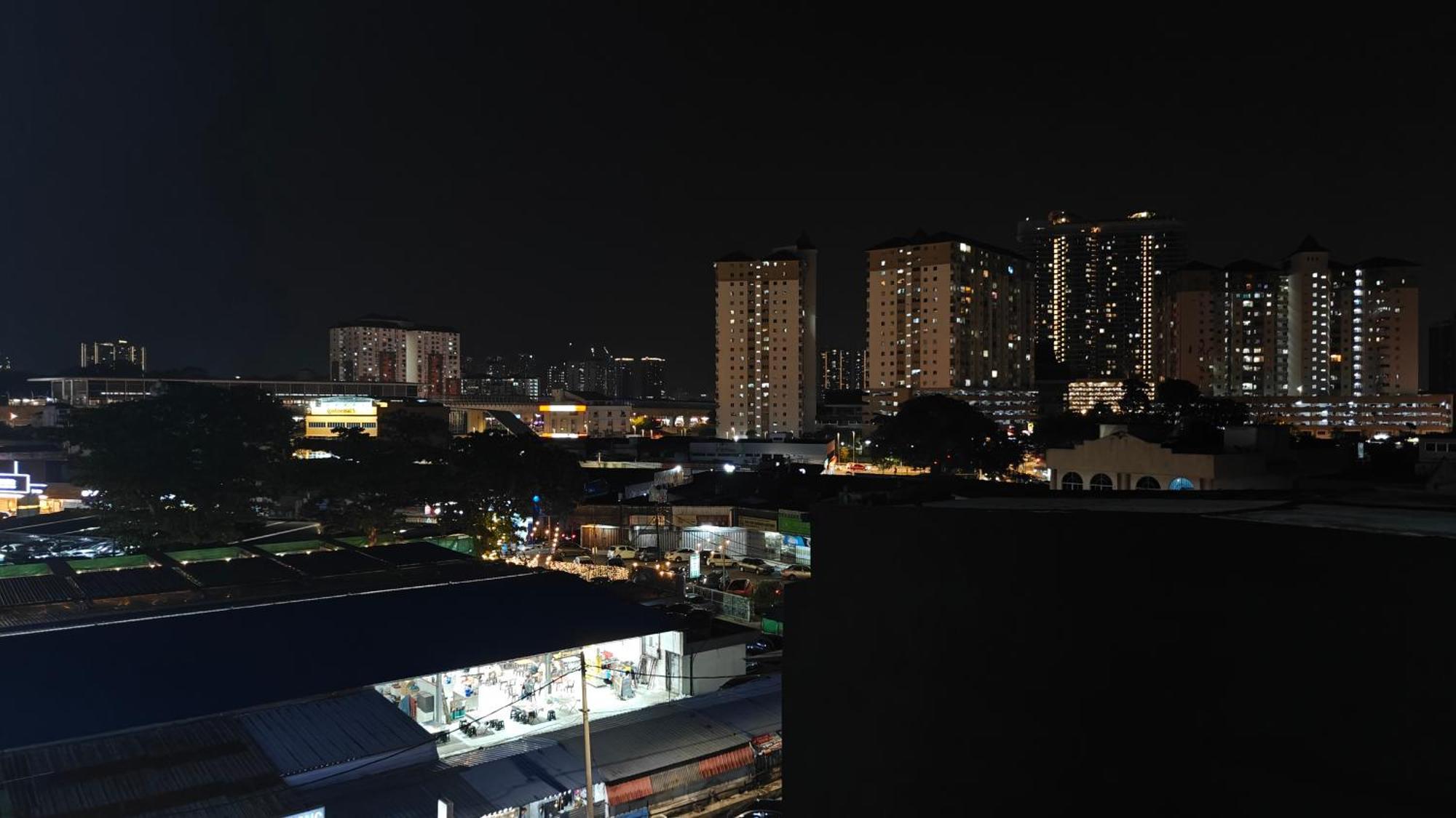 Weiss Hotels Kepong Baru Kampong Jawa Tengah Exterior photo